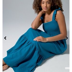 NWOT- Cotton gauze there maxi dress.
